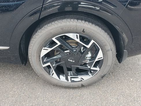 Certified 2025 Kia Sportage SX image 42