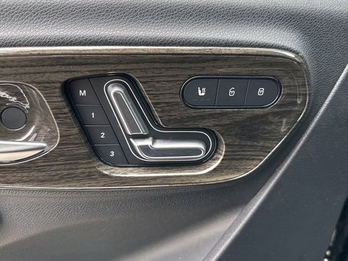 Used 2023 Mercedes-Benz Sprinter 3500 image 33