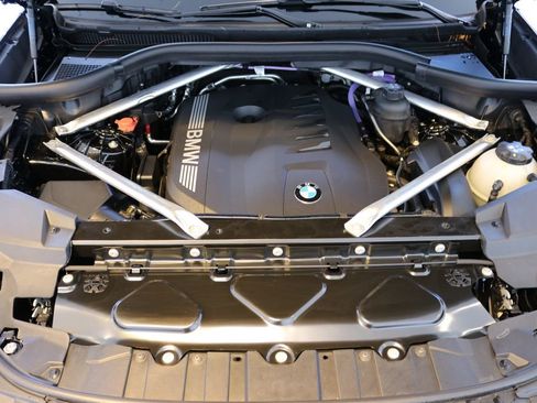 Used 2025 BMW X5 xDrive40i image 43
