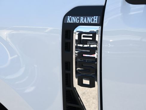 New 2026 Ford F250 King Ranch w/ Chrome Package AWD/4WD image 12