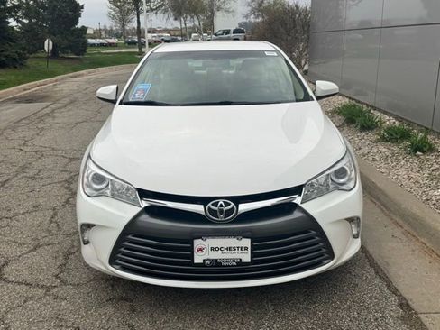 Used 2016 Toyota Camry LE FWD image 29