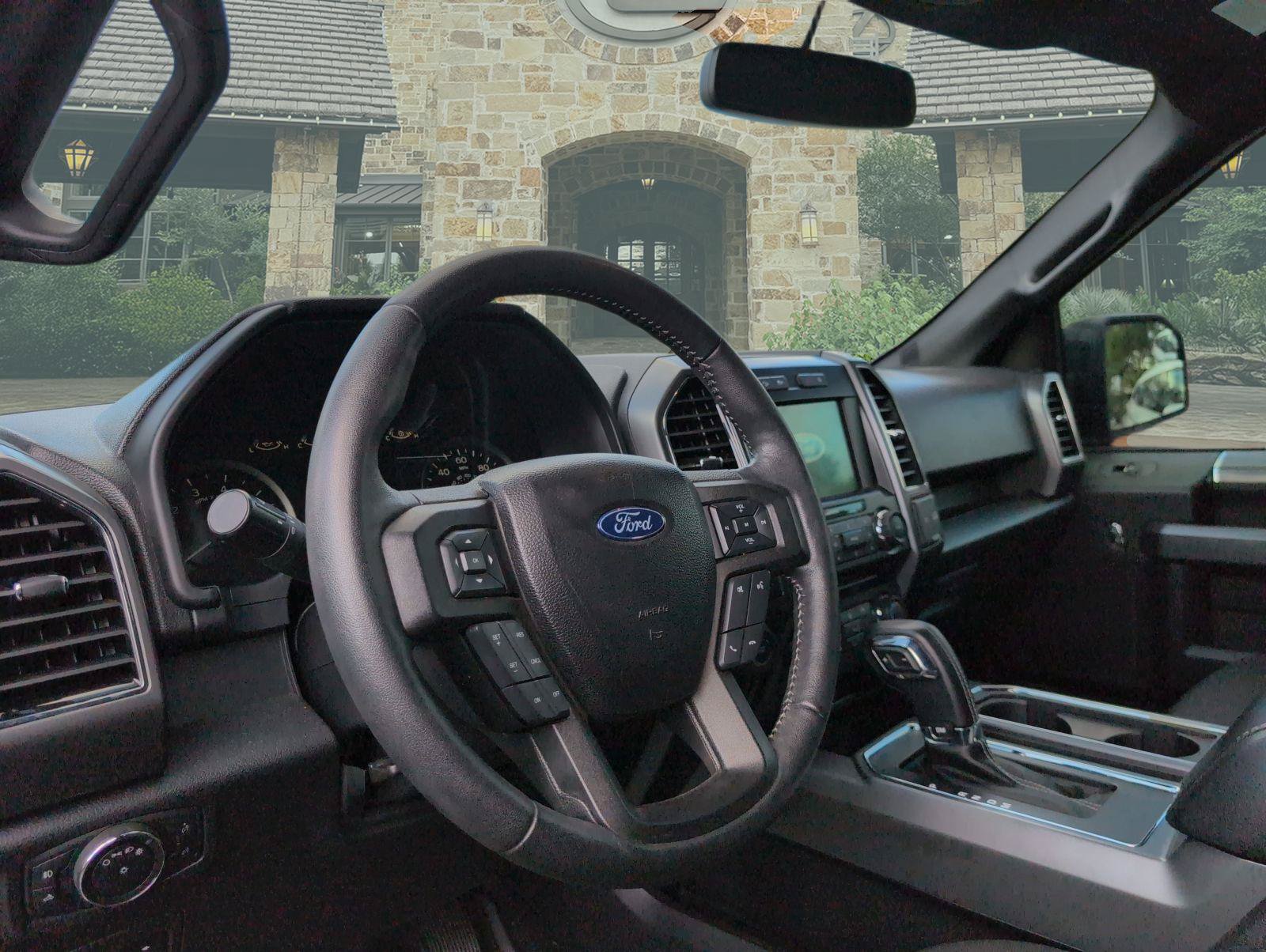 Used 2018 Ford F150 XLT w/ Equipment Group 302A Luxury AWD/4WD image 4