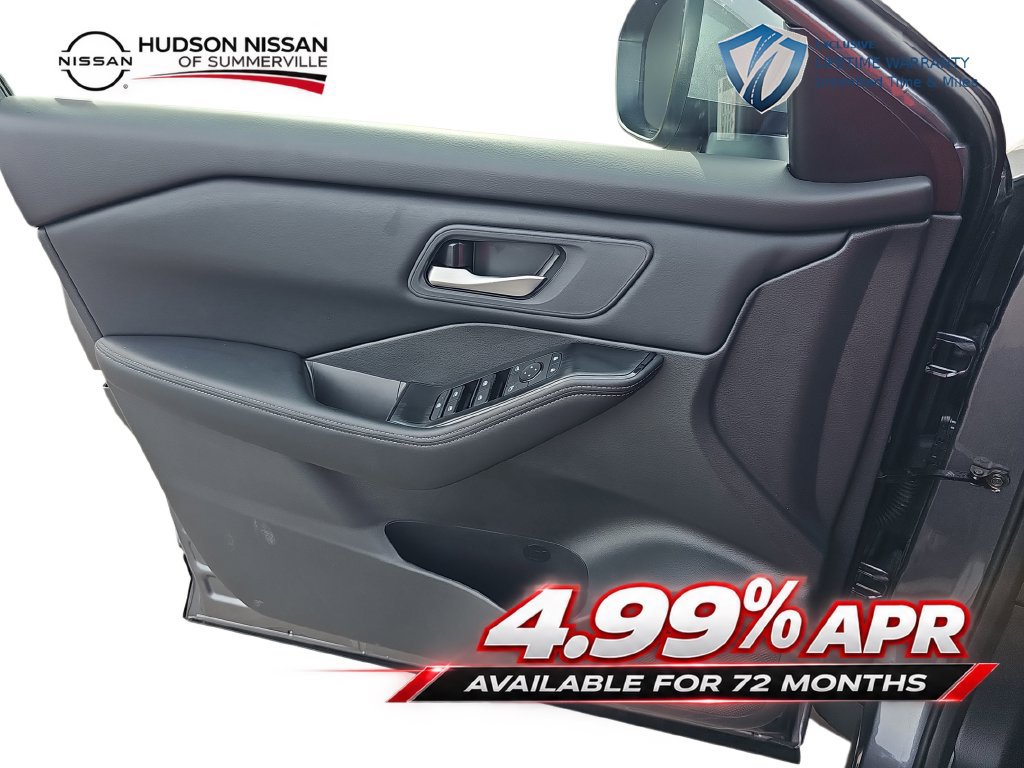 Used 2026 Nissan Rogue SV FWD image 27