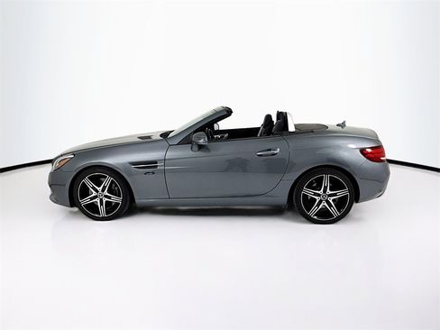 Used 2020 Mercedes-Benz SLC 300 SLC 300 image 33