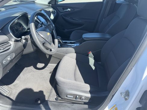 Used 2022 Chevrolet Malibu LT image 5