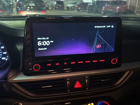 Used 2024 Kia Forte GT-Line image 5