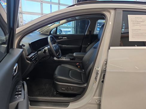 Certified 2026 Kia Sportage EX w/ EX Panorama Roof Package FWD image 15