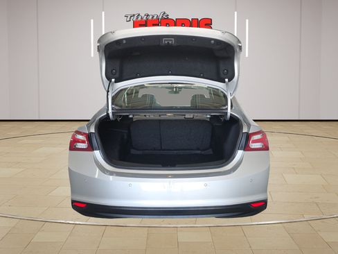 Used 2020 Chevrolet Malibu LT FWD image 9