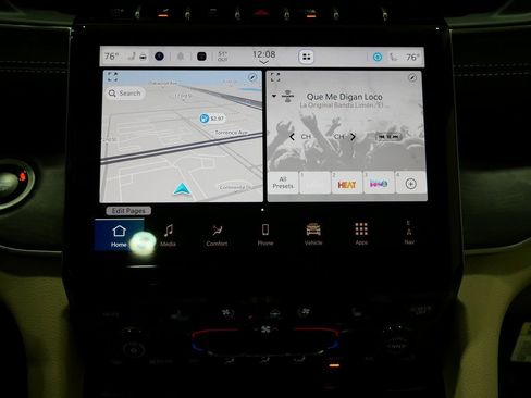 New 2025 Jeep Grand Cherokee Limited w/ Luxury Tech Group II image 22