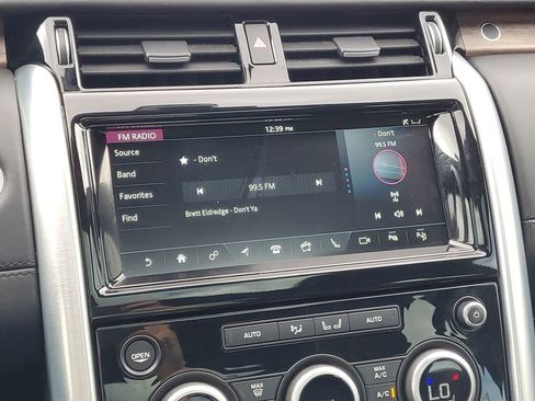 Used 2020 Land Rover Discovery HSE Luxury AWD/4WD image 25