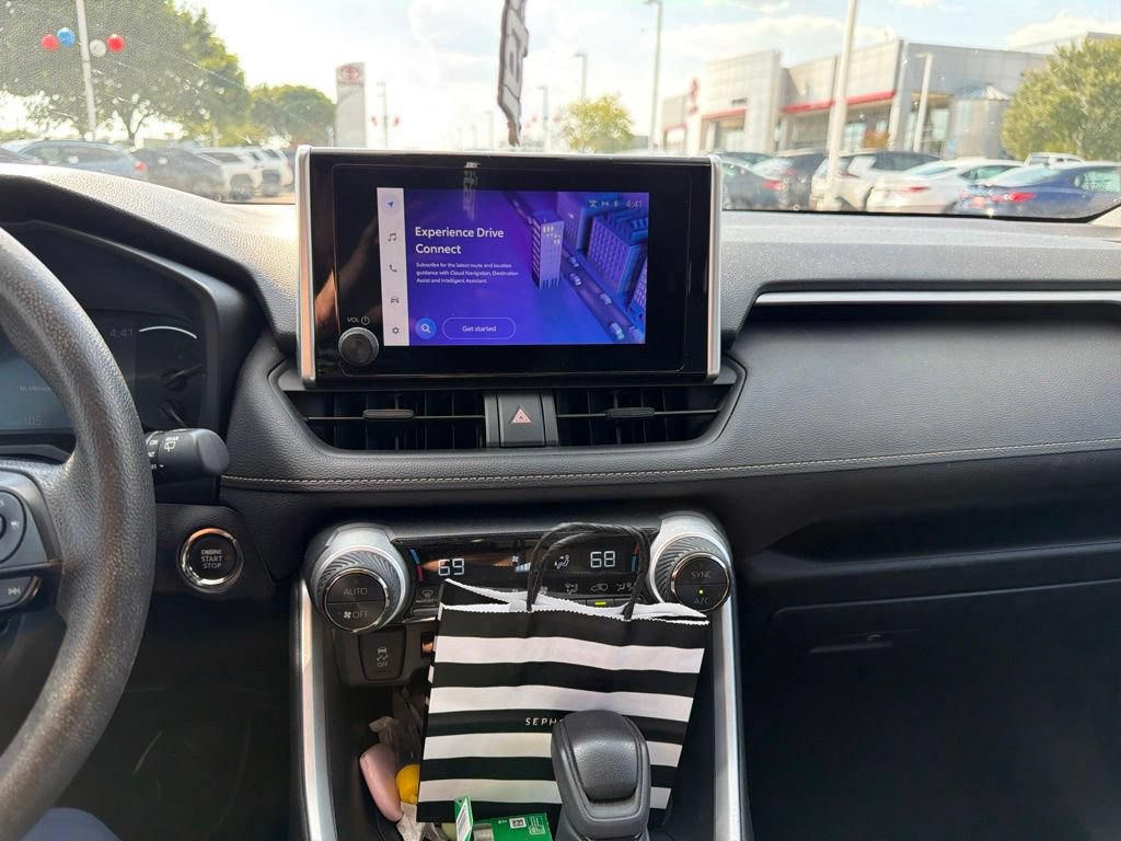 Used 2023 Toyota RAV4 XLE FWD image 14
