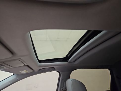 Certified 2019 Honda CR-V EX-L image 3