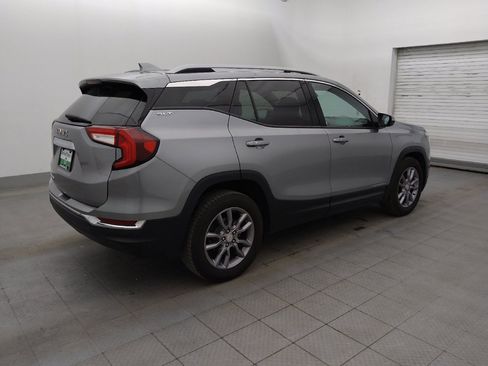 Used 2023 GMC Terrain SLT AWD/4WD image 10