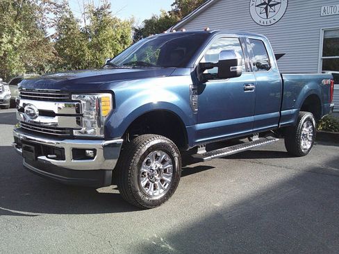 Used 2017 Ford F350 Lariat AWD/4WD image 2