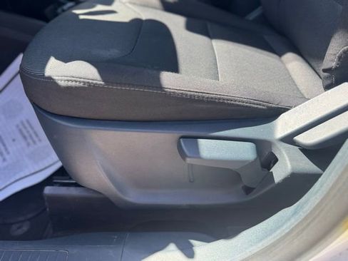 Used 2023 Ford Maverick XL image 10