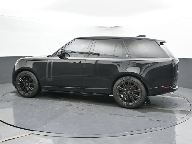 Used 2024 Land Rover Range Rover SE AWD/4WD image 9