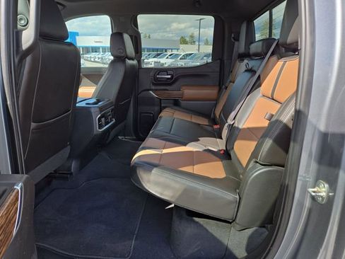 Used 2019 Chevrolet Silverado 1500 High Country w/ Technology Package AWD/4WD image 28