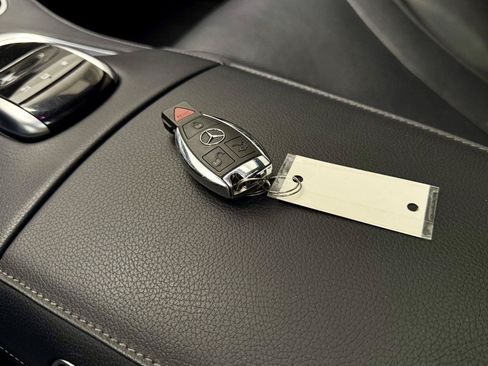 Used 2016 Mercedes-Benz S 550 Sedan w/ Premium Package image 31