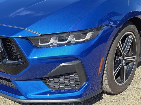 Used 2024 Ford Mustang Premium image 10