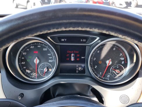 Used 2019 Mercedes-Benz GLA 250 4MATIC image 23