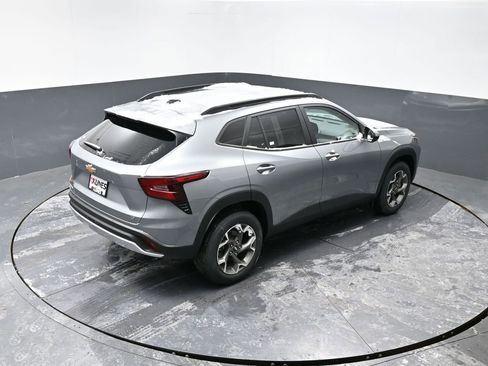 New 2026 Chevrolet Trax LT image 33