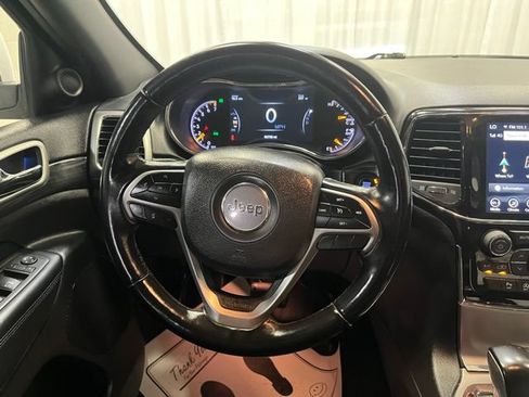Used 2022 Jeep Grand Cherokee Laredo X AWD/4WD image 19