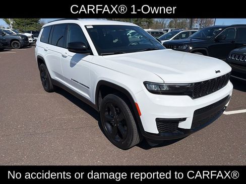 Certified 2025 Jeep Grand Cherokee L Limited w/ Black Appearance Package AWD/4WD image 2