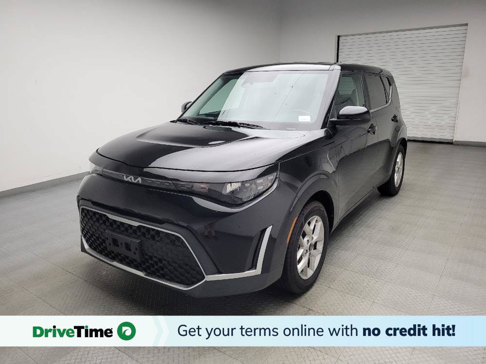 Used 2023 Kia Soul LX w/ Option Group 015 FWD image 1