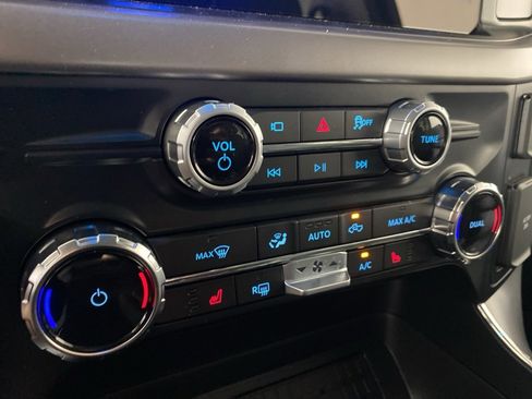 Used 2025 Ford F150 XLT w/ Equipment Group 302A MID image 21