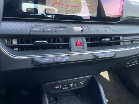 New 2026 Kia K4 GT-Line image 17