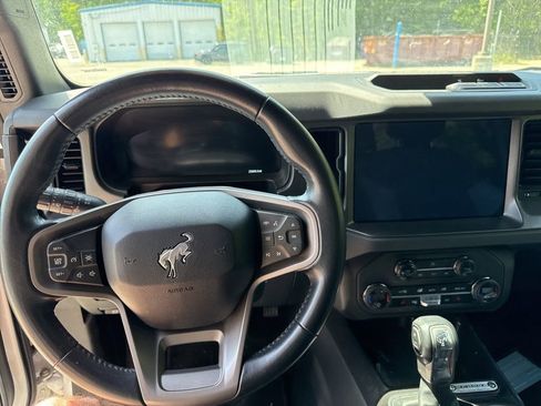 Used 2025 Ford Bronco Big Bend image 5