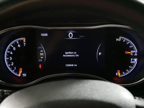 Used 2018 Jeep Grand Cherokee Limited w/ Trailer Tow Group IV AWD/4WD image 21