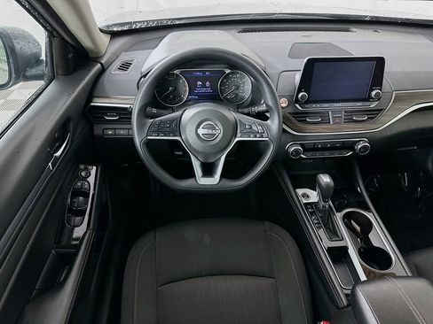 Used 2023 Nissan Altima 2.5 SV image 29
