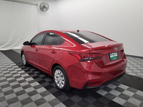 Used 2022 Hyundai Accent SE w/ Cargo Package FWD image 5