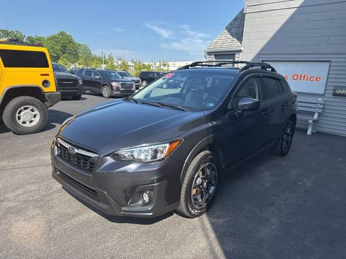Used 2019 Subaru Crosstrek 2.0i Premium AWD/4WD image 3