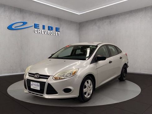 Used 2014 Ford Focus S FWD image 8