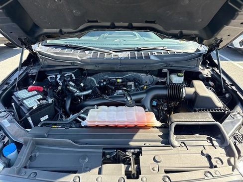 Certified 2022 Ford F150 XLT w/ Equipment Group 302A High image 31