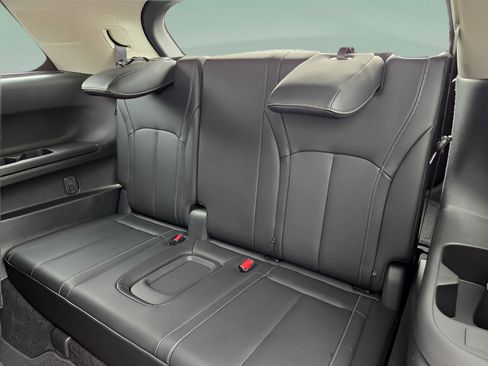 Certified 2026 INFINITI QX60 Luxe w/ Cargo Package FWD image 29
