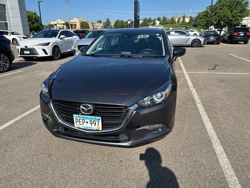 Used 2017 MAZDA MAZDA3 Grand Touring FWD image 2
