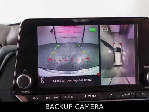 Used 2021 Nissan Rogue SV image 18