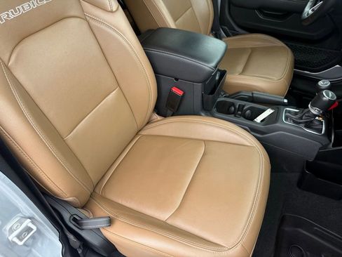 Used 2023 Jeep Gladiator Rubicon w/ Cold Weather Group image 54