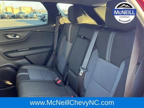 Used 2024 Chevrolet Blazer LT w/ Convenience Package image 14