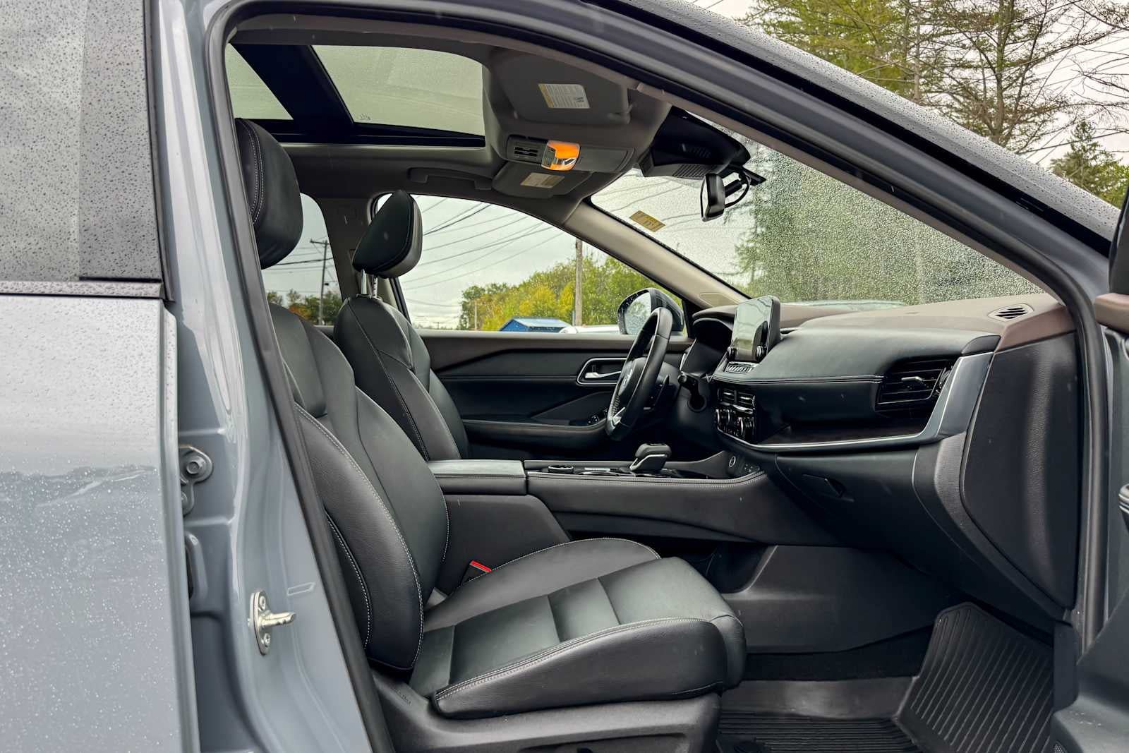 Used 2021 Nissan Rogue SL w/ Premium Package AWD/4WD image 9