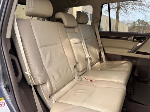 Used 2016 Lexus GX 460 w/ Premium Package image 42