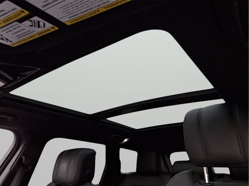 Used 2021 Land Rover Range Rover Sport HSE Silver Edition image 16