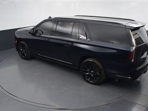 Certified 2023 Cadillac Escalade ESV Sport Platinum w/ LPO, ONYX Package image 46