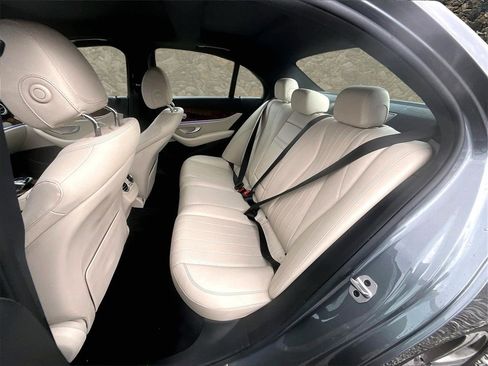 Used 2020 Mercedes-Benz E 350 4MATIC Sedan image 24