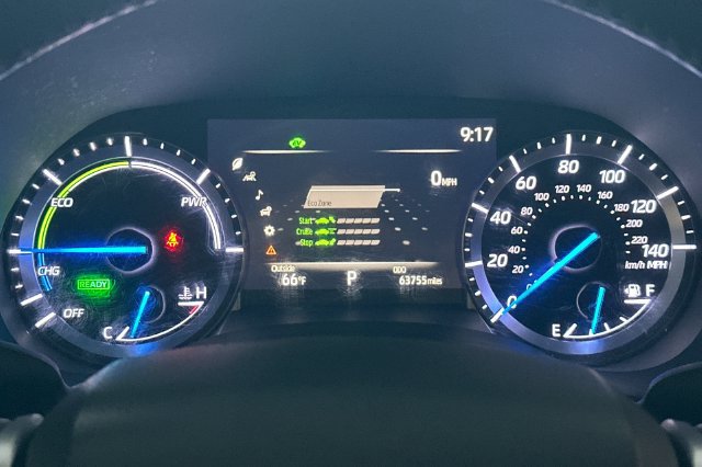 Certified 2021 Toyota Highlander XLE AWD/4WD image 29