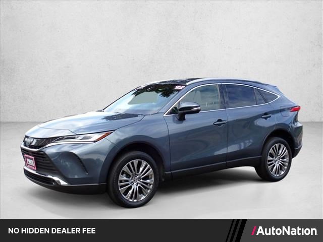 Used 2022 Toyota Venza XLE AWD/4WD image 1