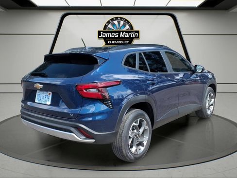 Certified 2024 Chevrolet Trax LT FWD image 4